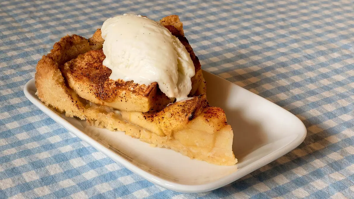 Cake Box – eggless cake shop in Chorlton-cum-Hardy, Manchester